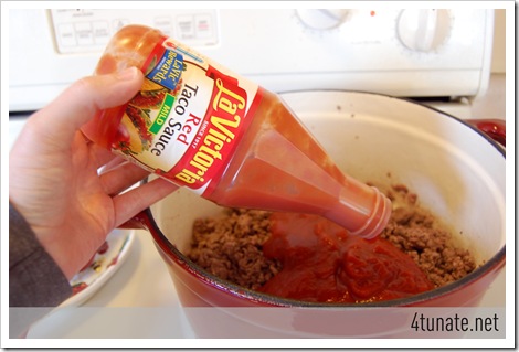making taco meet with La Victoria sauce